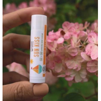 SUN KISS Balzam na pery 4,3ml Wooden Spoon SUN KISS Balzam na pery 4,3ml Wooden Spoon